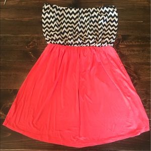 Chevron Printed Strapless Dress